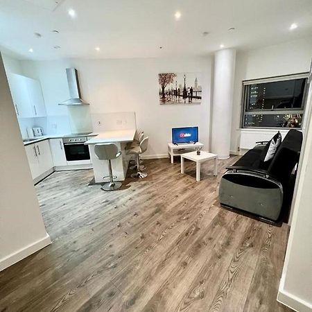 Appartement Immaculate Flat In West Croydon Extérieur photo